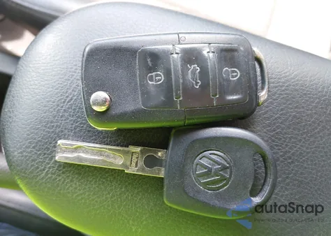 2008 Volkswagen New Beetle S from USA, damaged, VIN 3VWPW31C48M521669